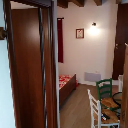La Casa Nel Borgo 게스트하우스 *